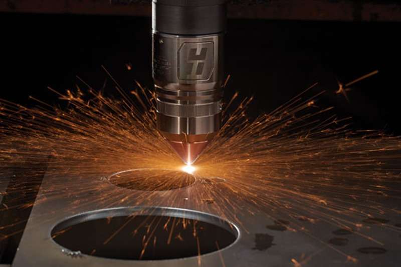 鉄材の生成をより安価に効率よくするための大型切断設備を